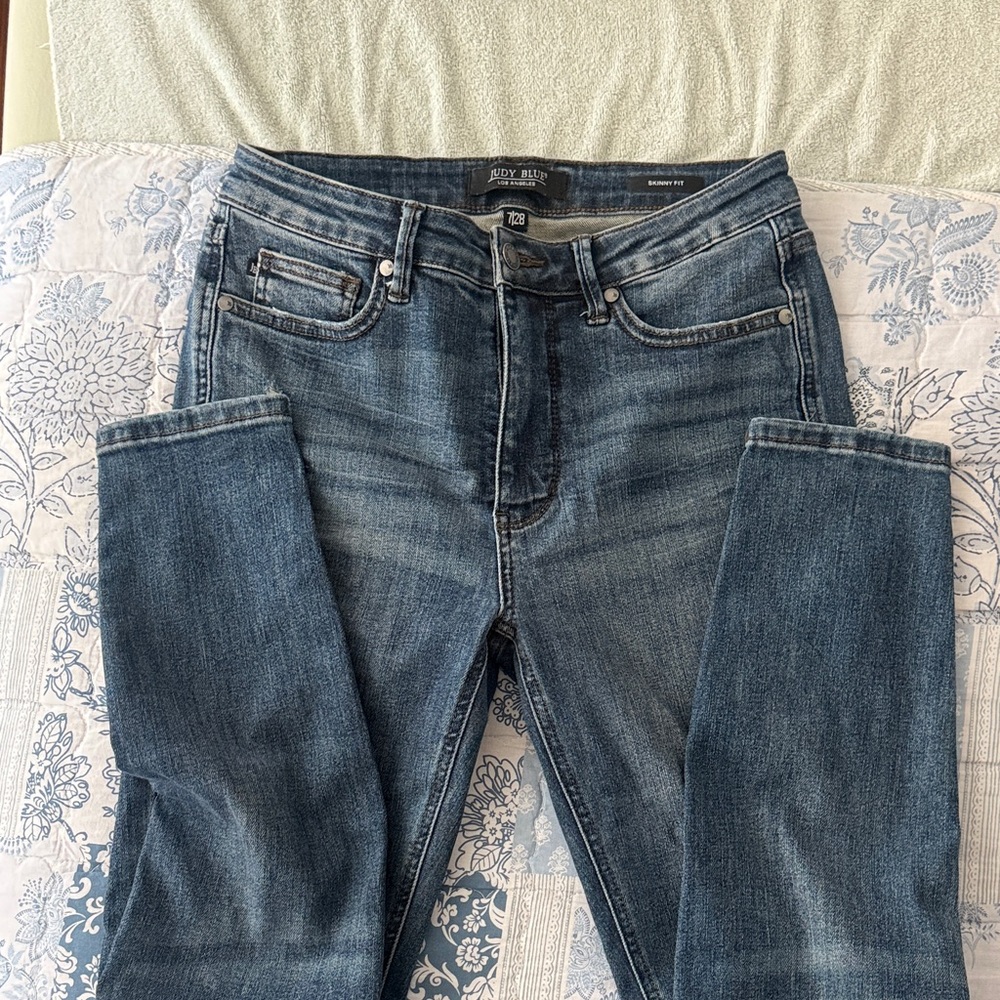 Judy Blue Women's Skinny Jeans - Medium Blue Wash